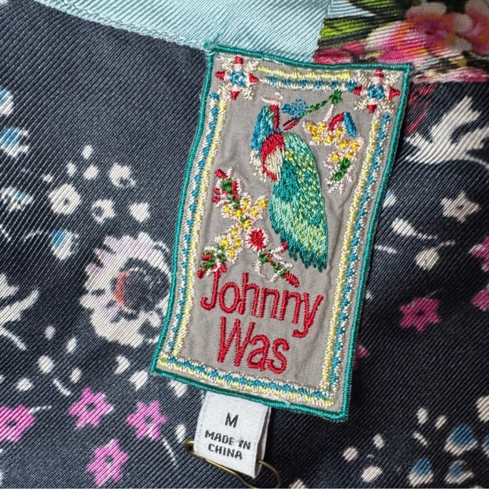 Johnny Was 100% Silk Floral Kimono Robe - EUC - Picture 4 of 15